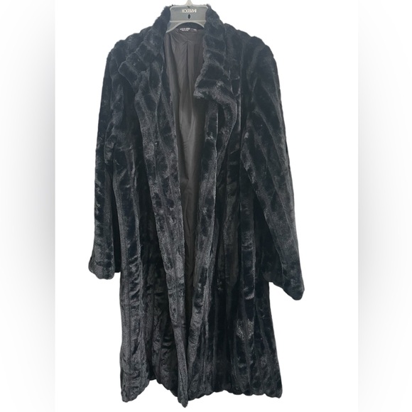 SHEIN Jackets & Blazers - SHEIN Black Faux Fur Long Coat Sz(1XL)
